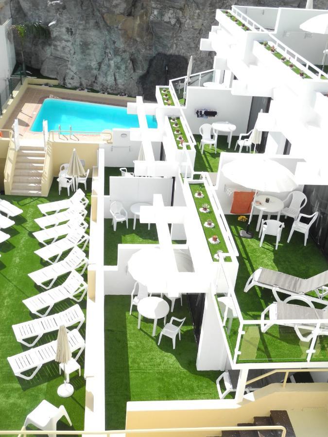 Apartamentos Los Mocanes Puerto Rico  Exterior photo